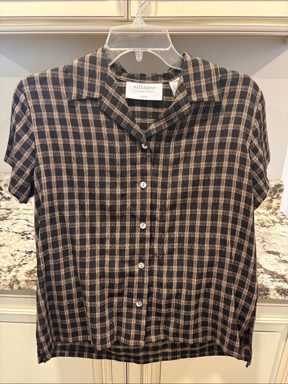 Villager Liz Claibourne crinkle plaid button up shirt